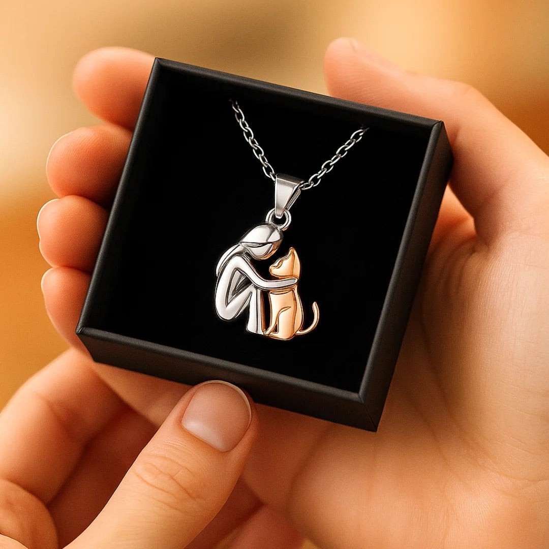 CAT HUG PENDANT