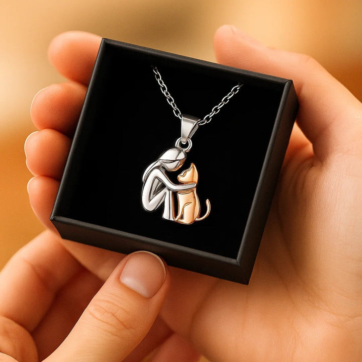 CAT HUG PENDANT