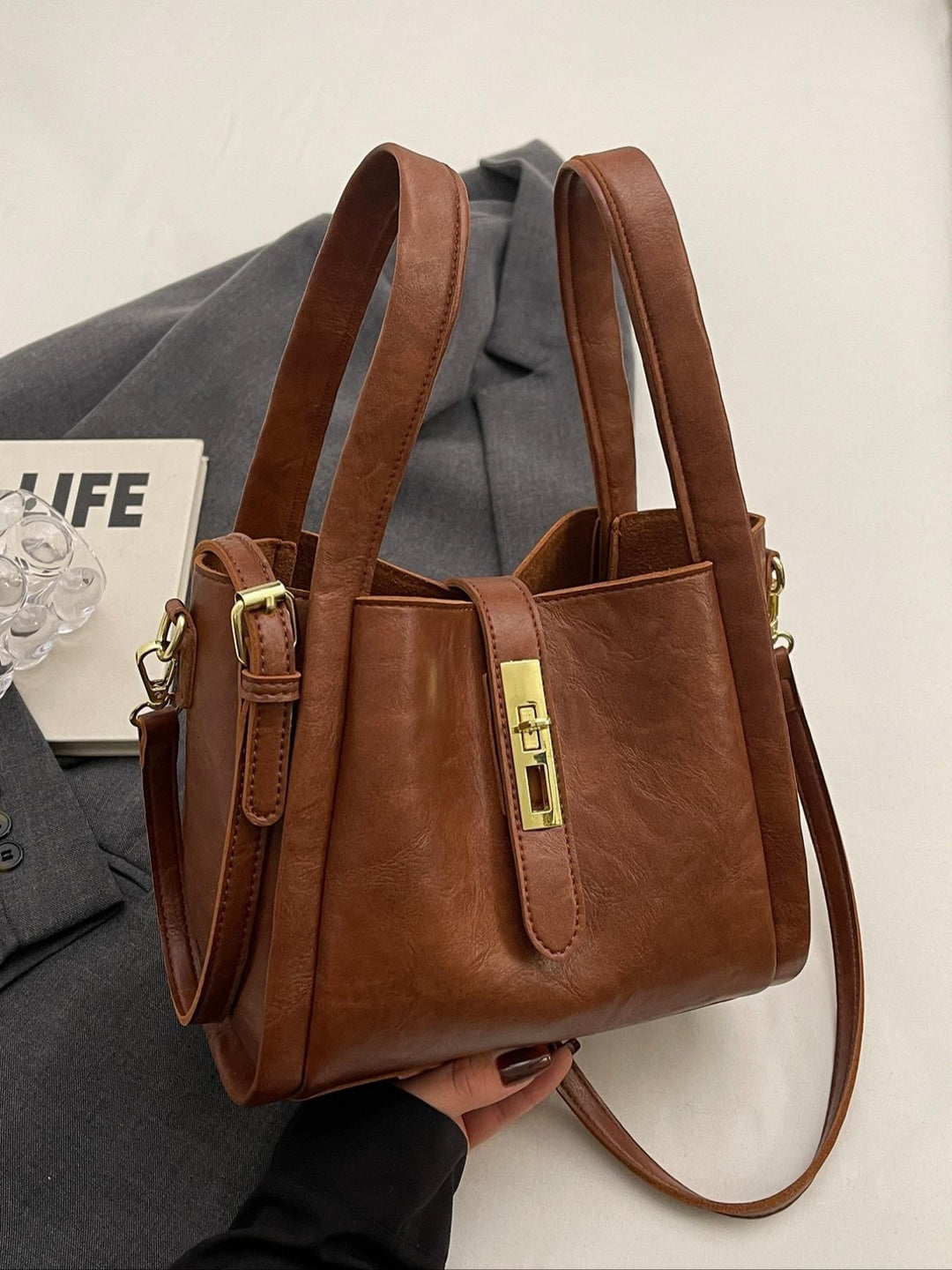 CLAIRA | RETRO BAG