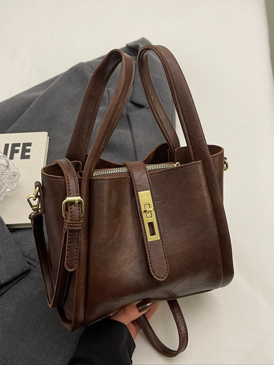 CLAIRA | RETRO BAG