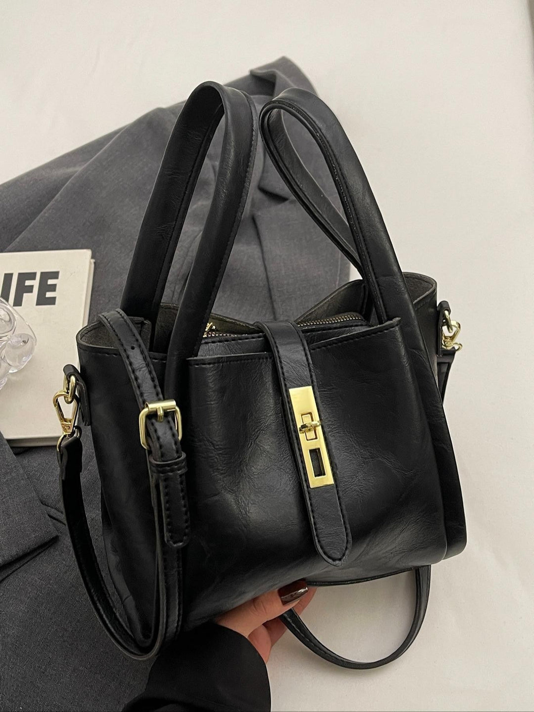 CLAIRA | RETRO BAG