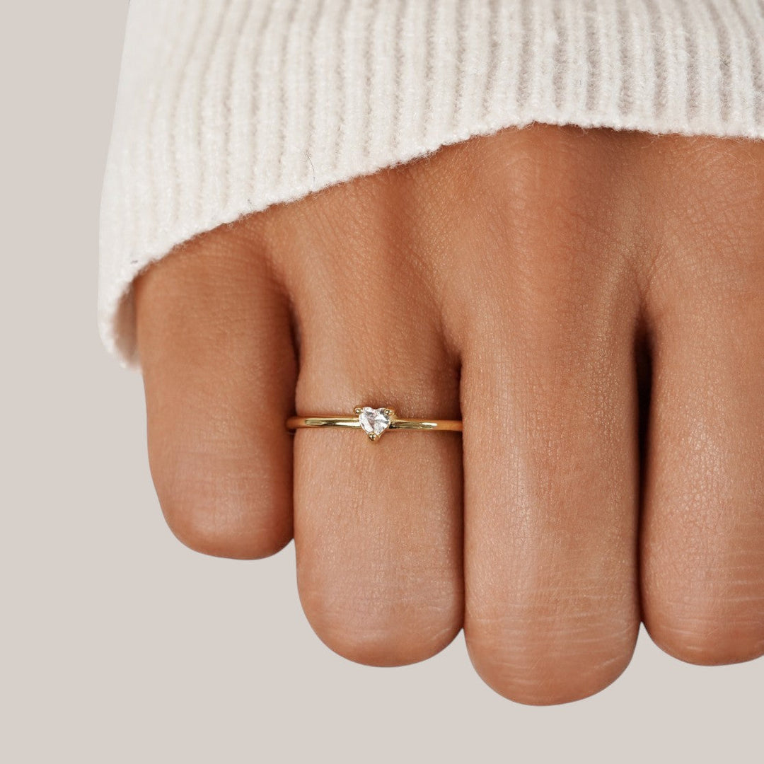 GOLD RING WITH SMOOTH SURFACE