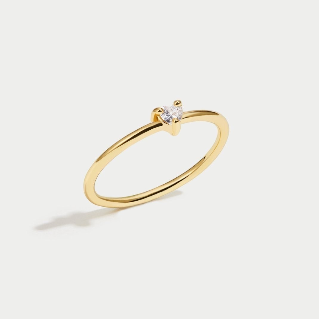 GOLD RING WITH SMOOTH SURFACE